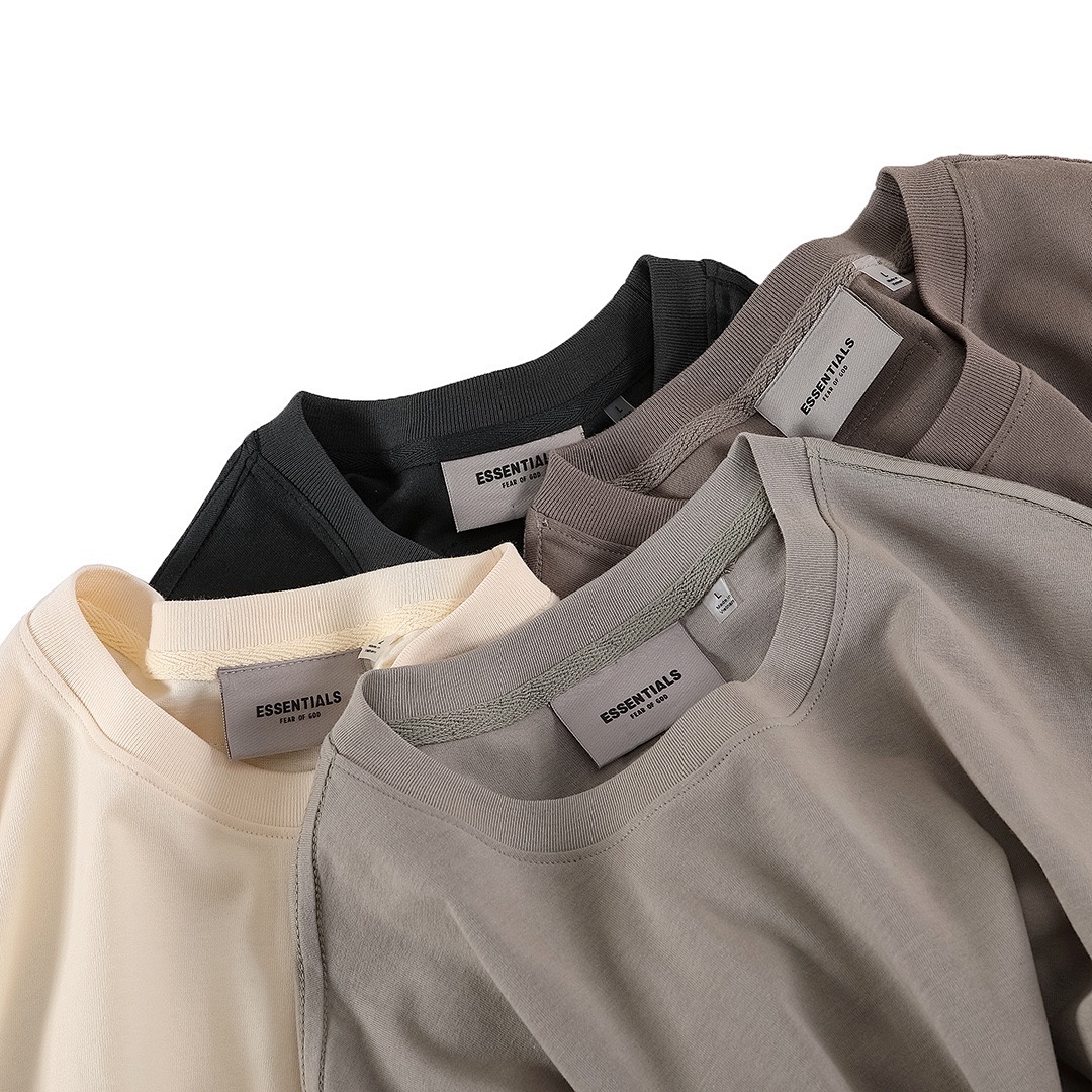 Fear of God T-Shirt Style 132 detail view 6
