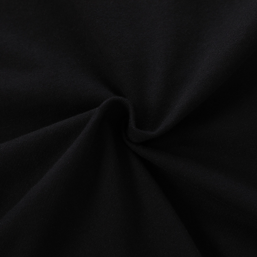 Fear of God T-Shirt Style 135 detail view 5