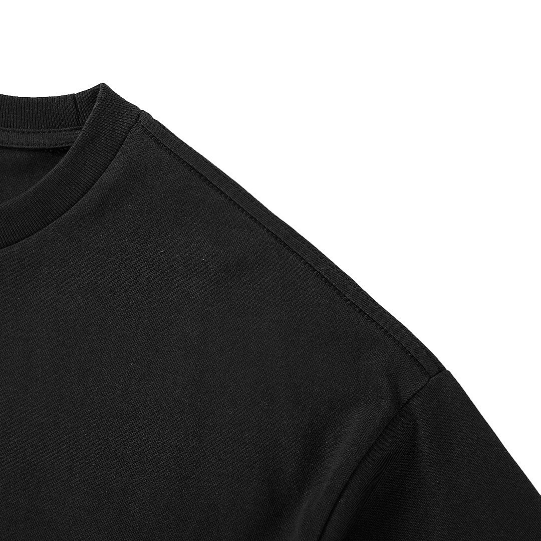 Fear of God T-Shirt Style 136 detail view 4