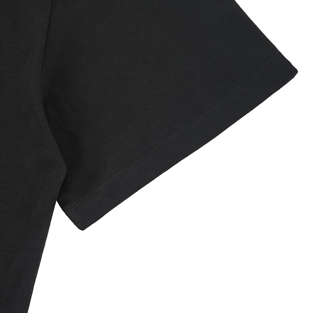 Fear of God T-Shirt Style 139 detail view 2