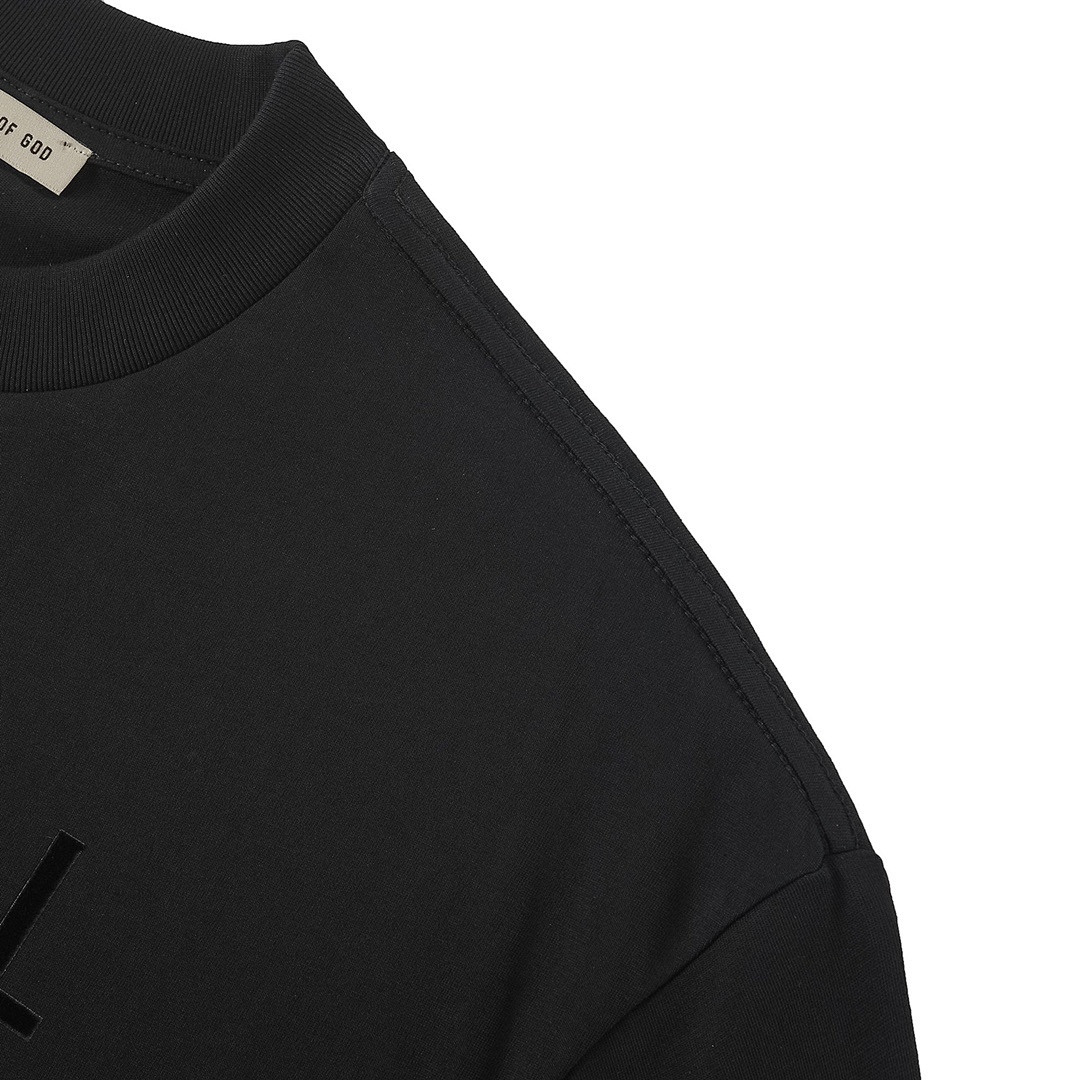 Fear of God T-Shirt Style 139 detail view 3