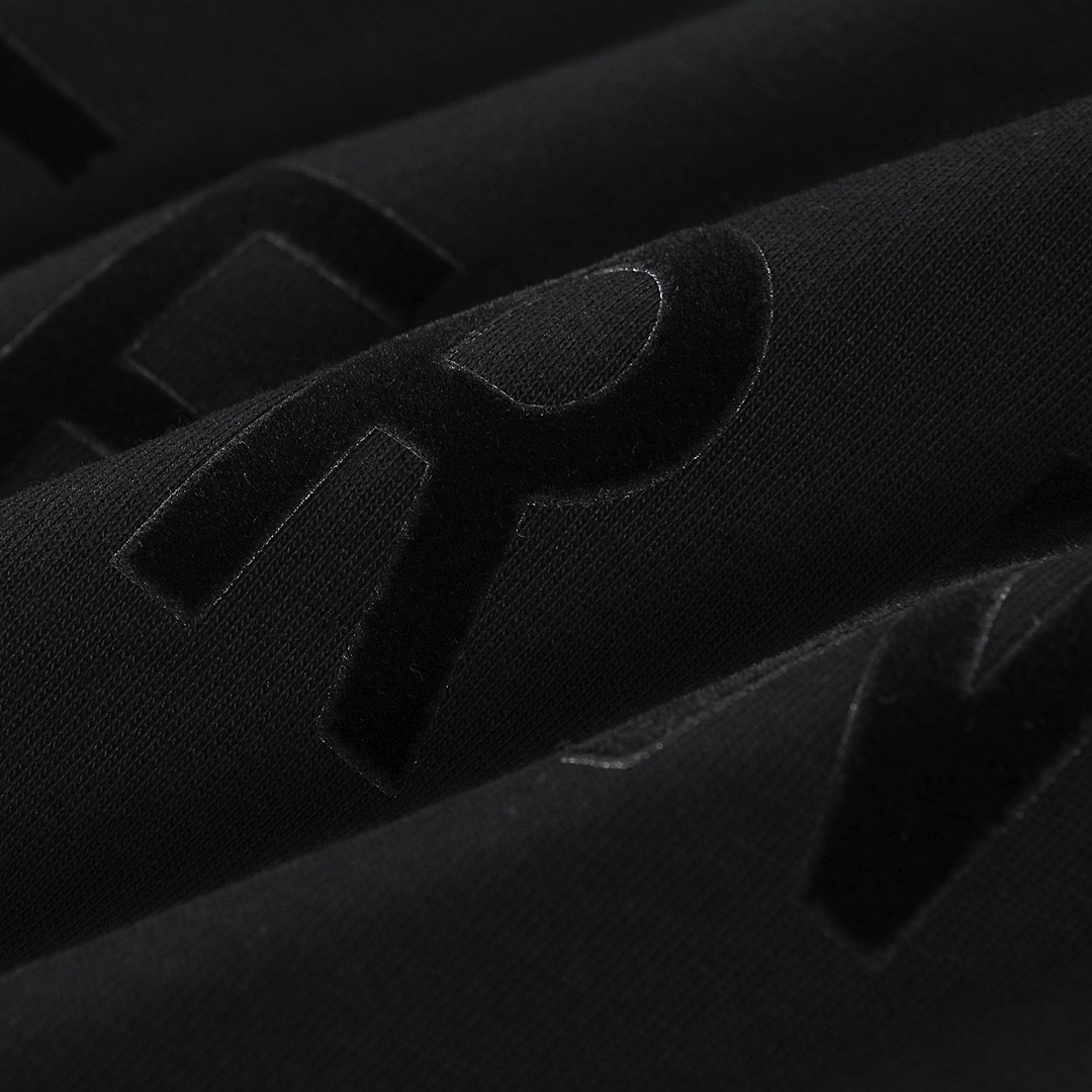 Fear of God T-Shirt Style 139 detail view 5