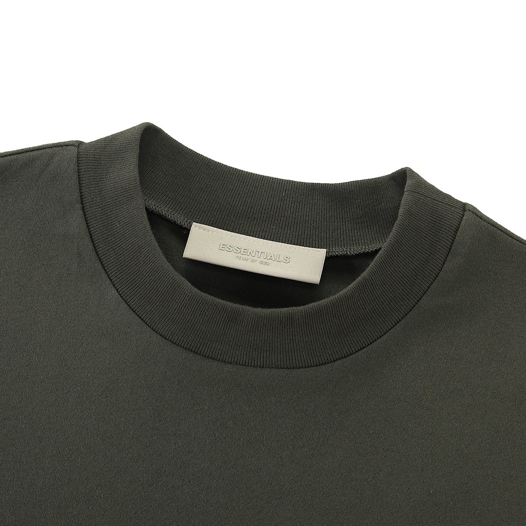 Fear of God T-Shirt Style 142 detail view 3