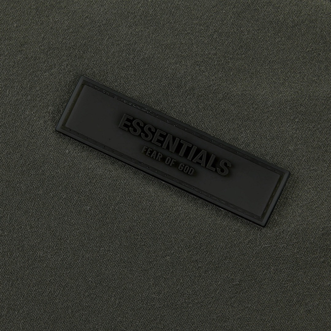 Fear of God T-Shirt Style 142 detail view 7