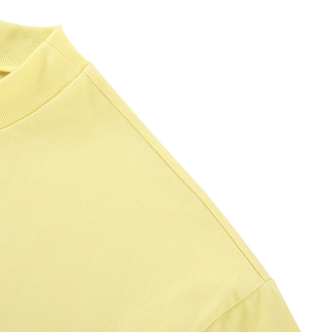 Fear of God T-Shirt Style 143 detail view 6
