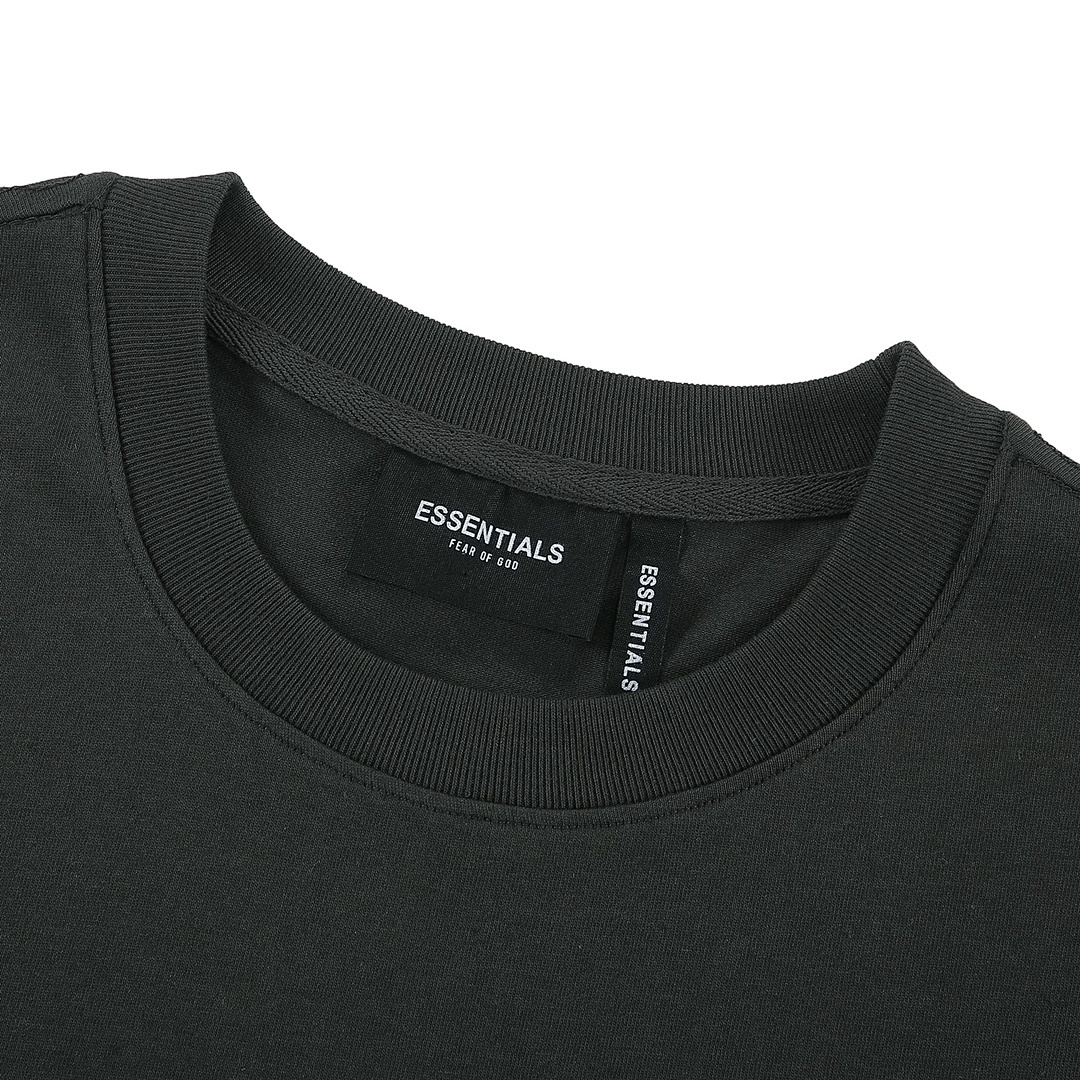 Fear of God T-Shirt Style 144 detail view 1