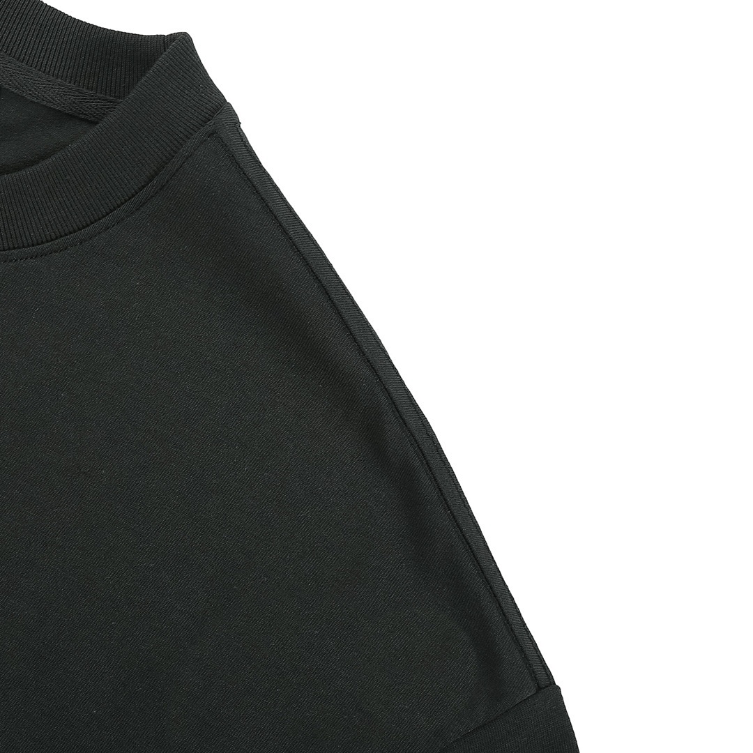 Fear of God T-Shirt Style 144 detail view 3