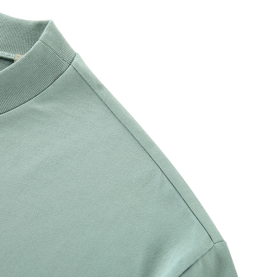 Fear of God T-Shirt Style 148 detail view 5