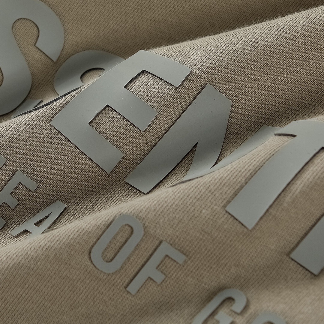 Fear of God T-Shirt Style 150 detail view 2