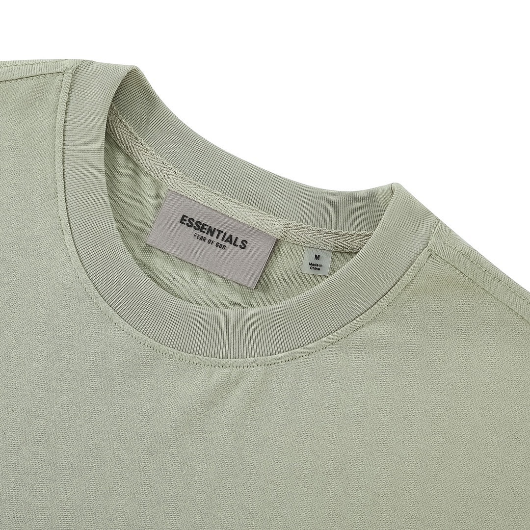 Fear of God T-Shirt Style 151 detail view 4