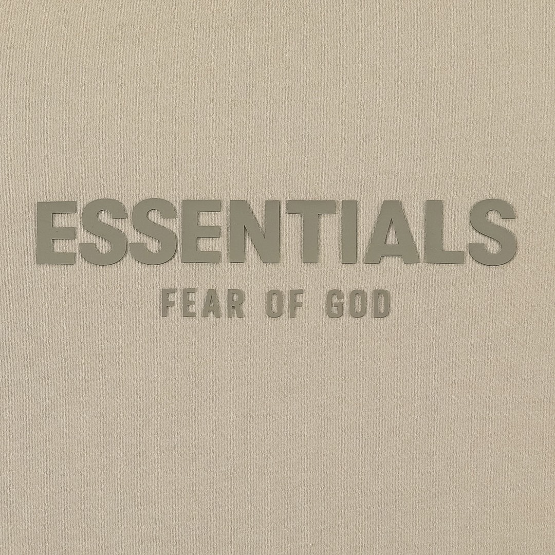 Fear of God T-Shirt Style 152 detail view 4