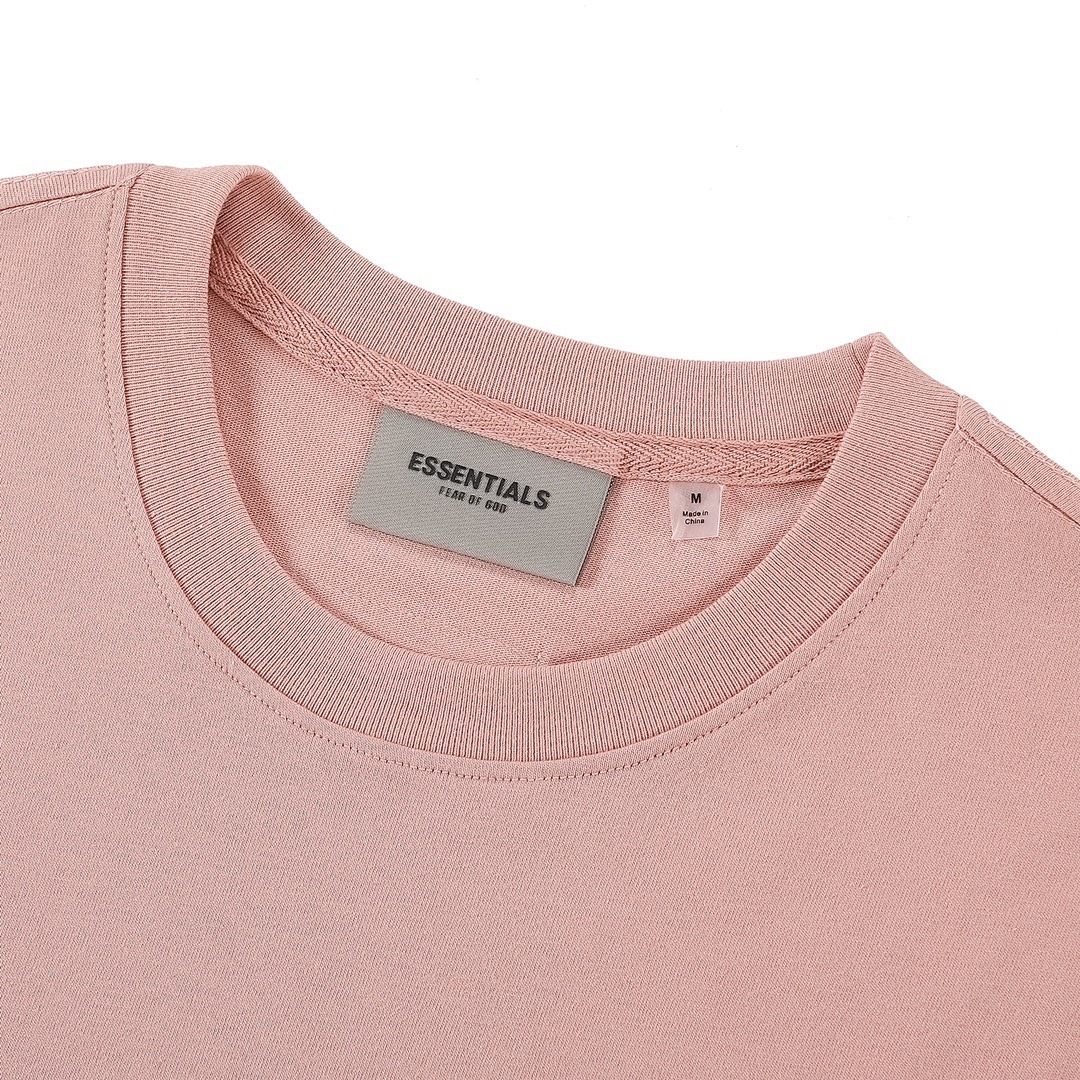 Fear of God T-Shirt Style 153 detail view 5
