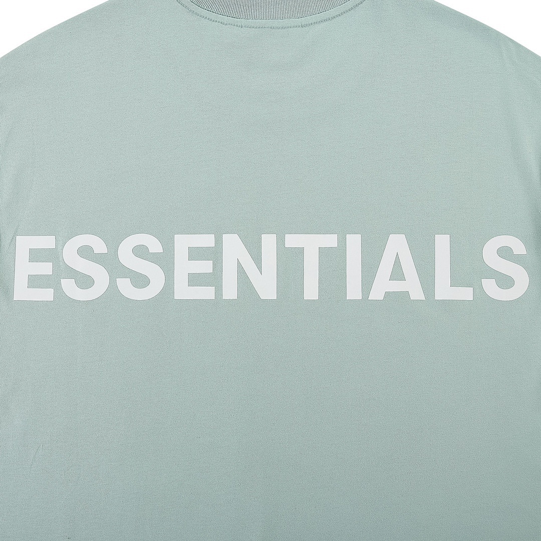 Fear of God T-Shirt Style 155 detail view 1