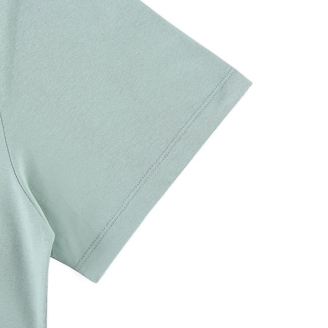 Fear of God T-Shirt Style 155 detail view 4