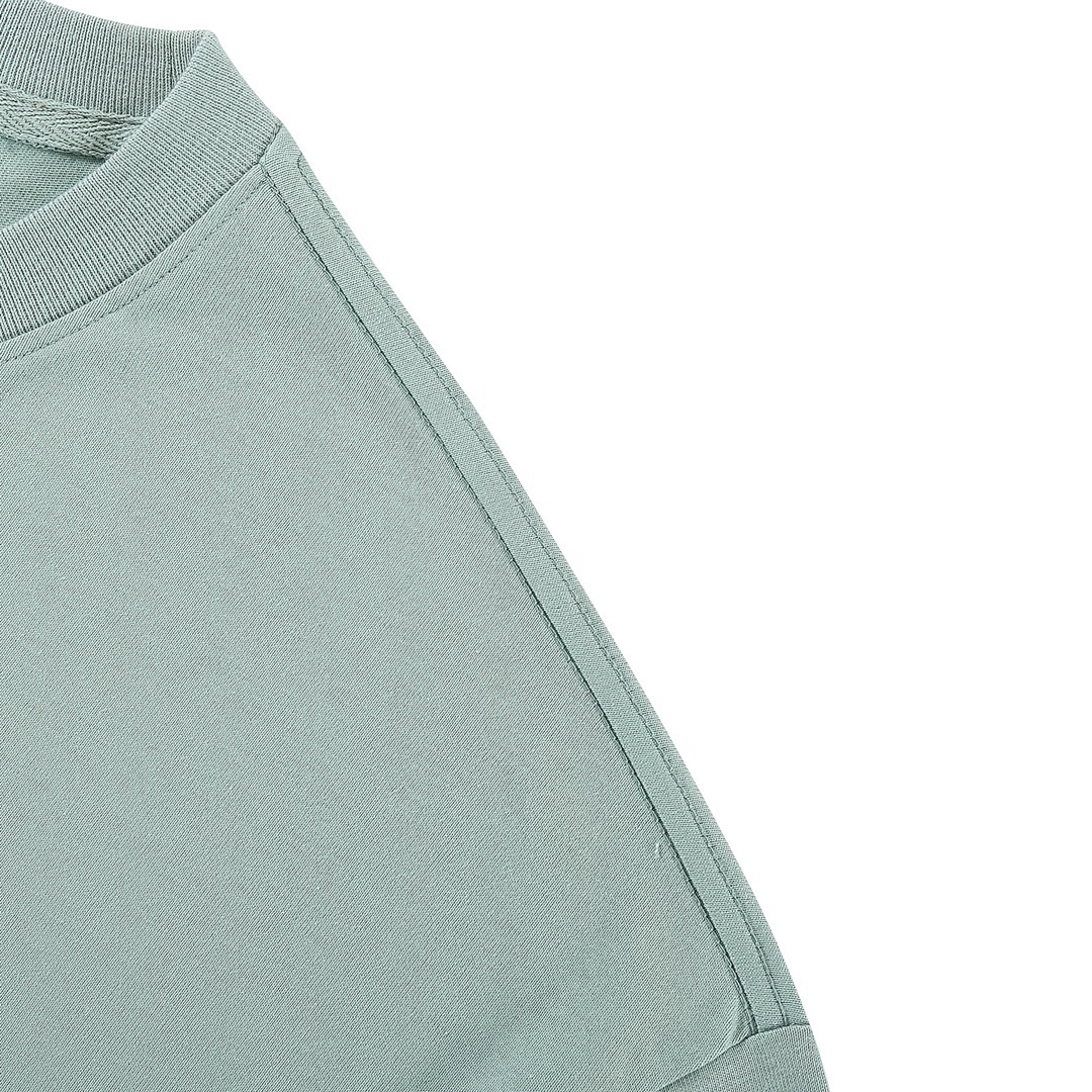 Fear of God T-Shirt Style 155 detail view 5