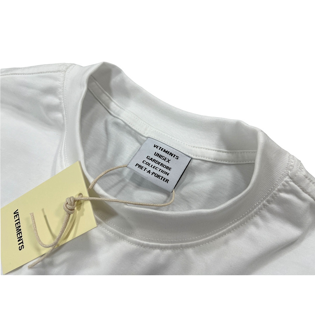 Vetements T-Shirt Style 030 main view