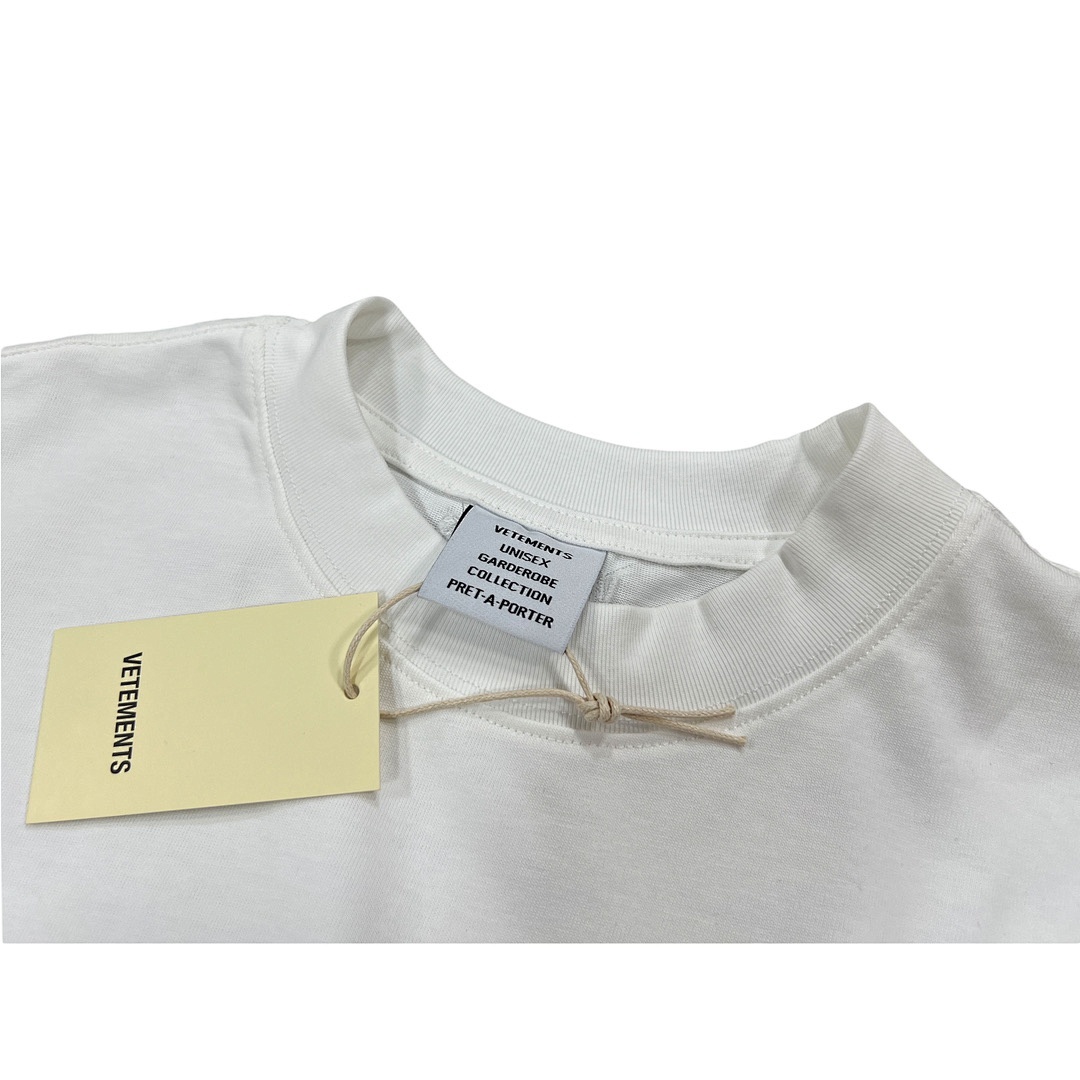 Vetements T-Shirt Style 031 detail view 1