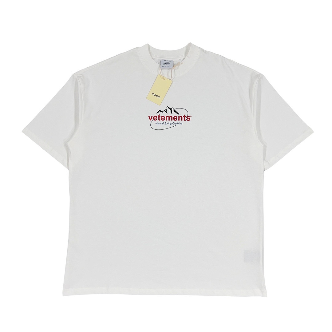 Vetements T-Shirt Style 031 detail view 2