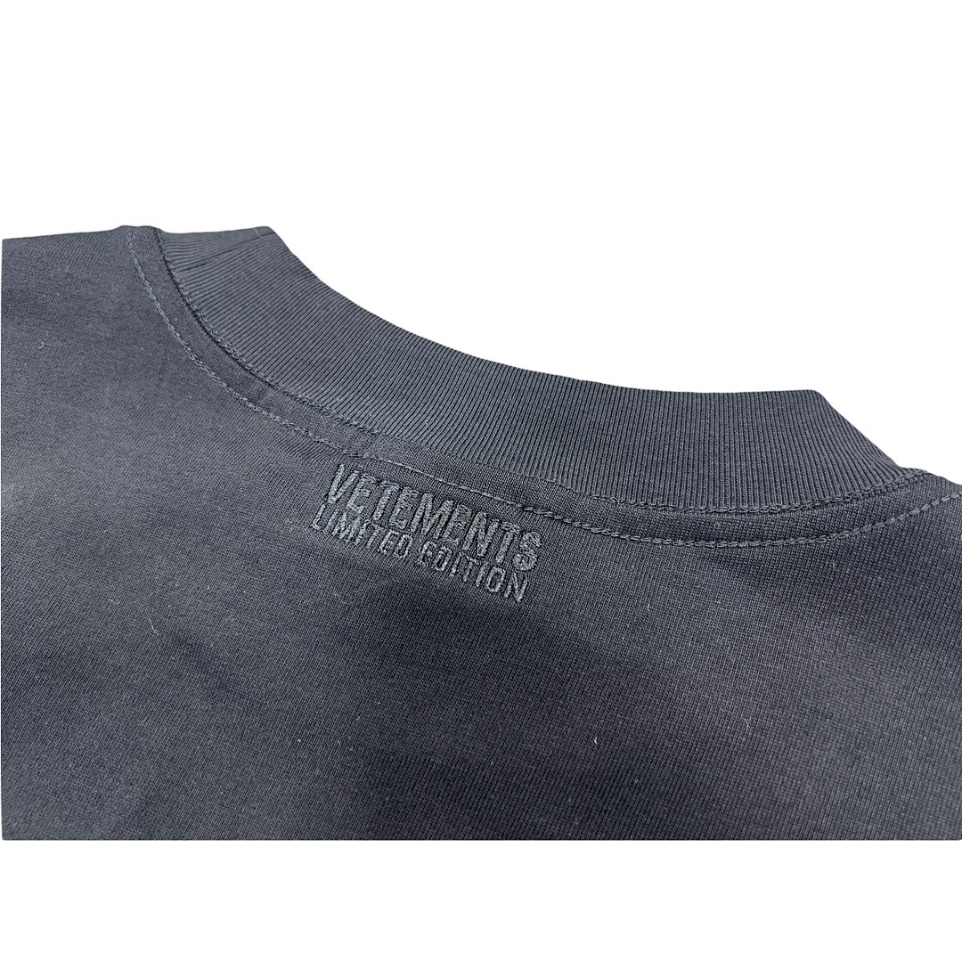 Vetements T-Shirt Style 033 main view