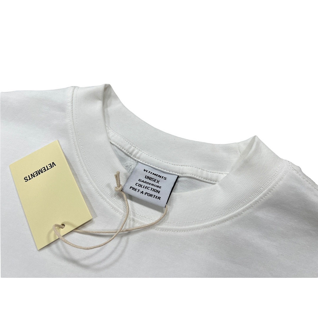 Vetements T-Shirt Style 035 detail view 1