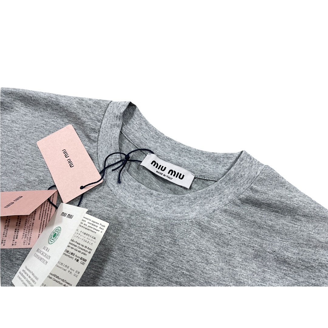 Miu Miu T-Shirt Style 005 detail view 1