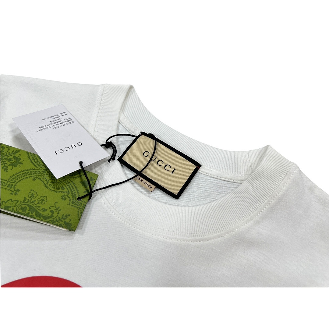 Gucci T-Shirt Style 597 main view