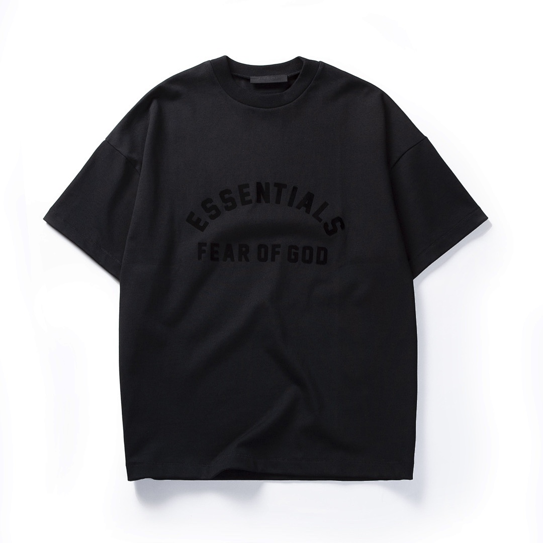 Fear of God T-Shirt Style 160 detail view 1