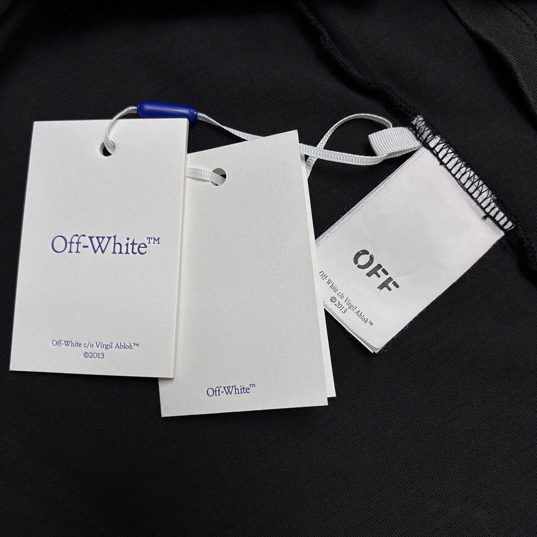 Off-White T-Shirt Style 071 detail view 6