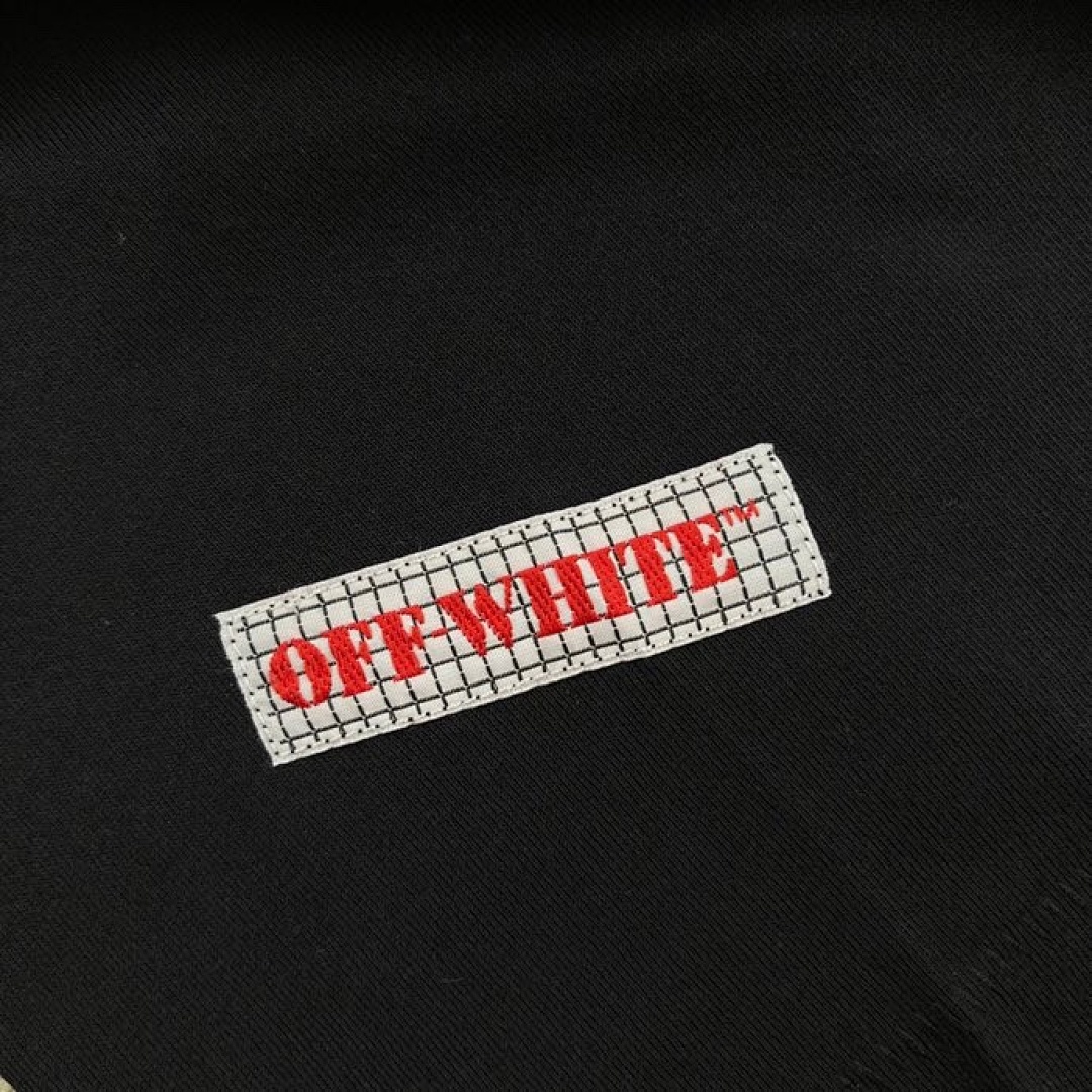 Off-White T-Shirt Style 082 detail view 4