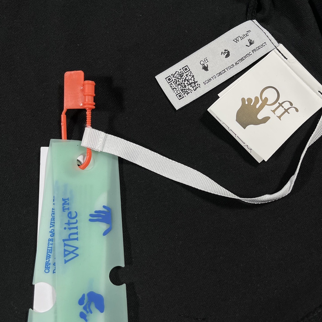 Off-White T-Shirt Style 091 main view