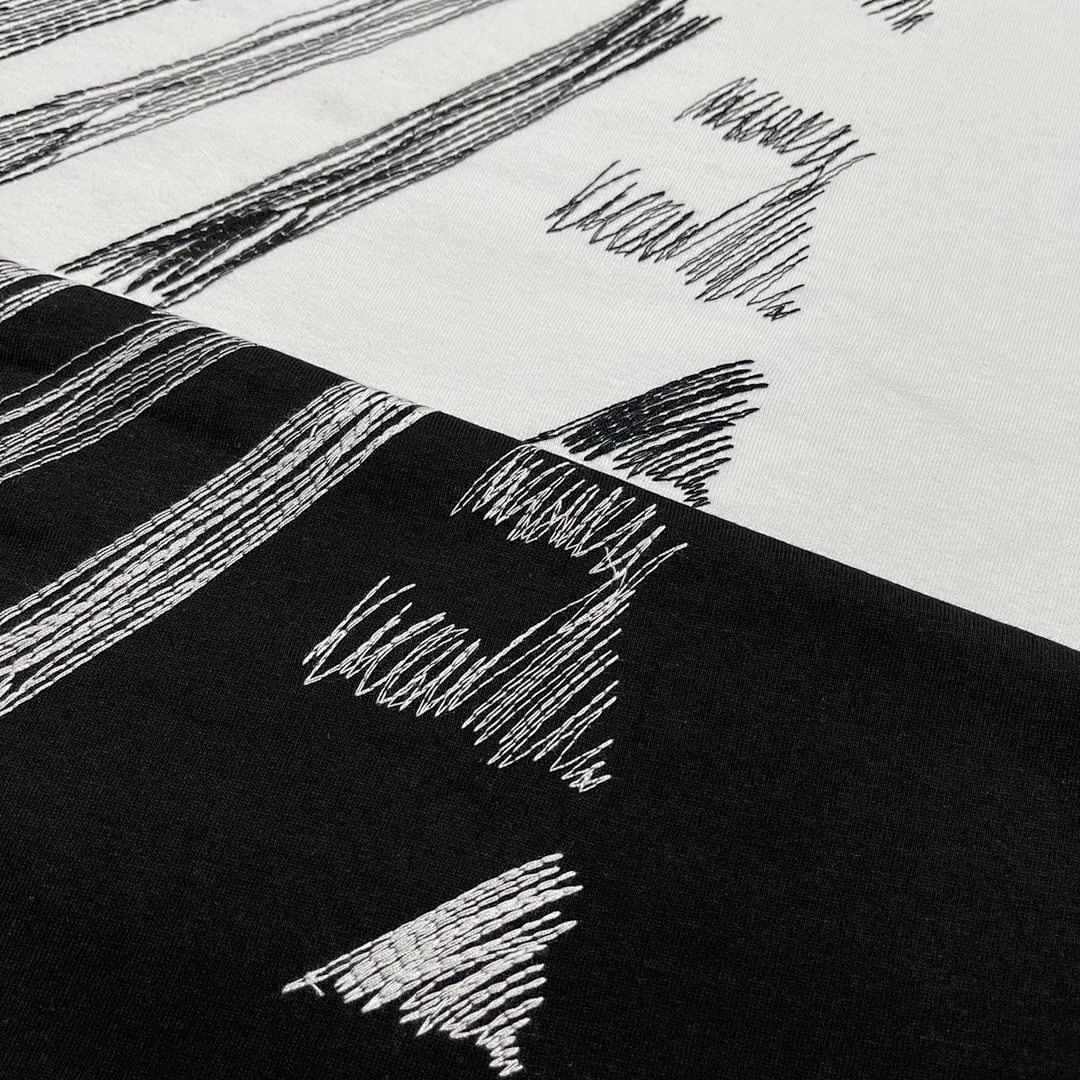 Off-White T-Shirt Style 091 detail view 4