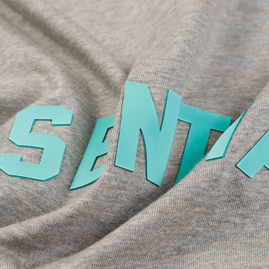 Fear of God T-Shirt Style 179 detail view 2
