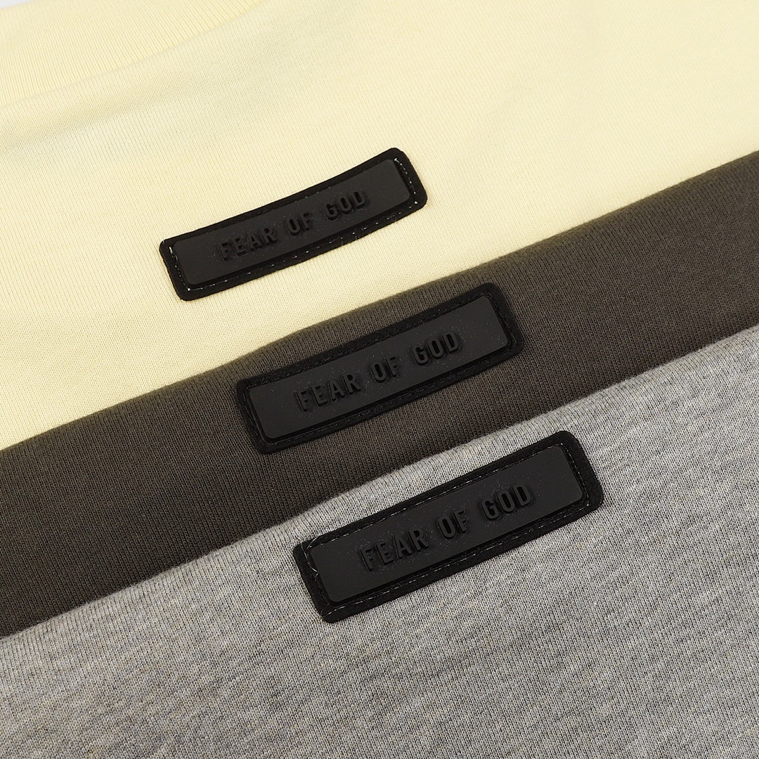 Fear of God T-Shirt Style 179 detail view 3