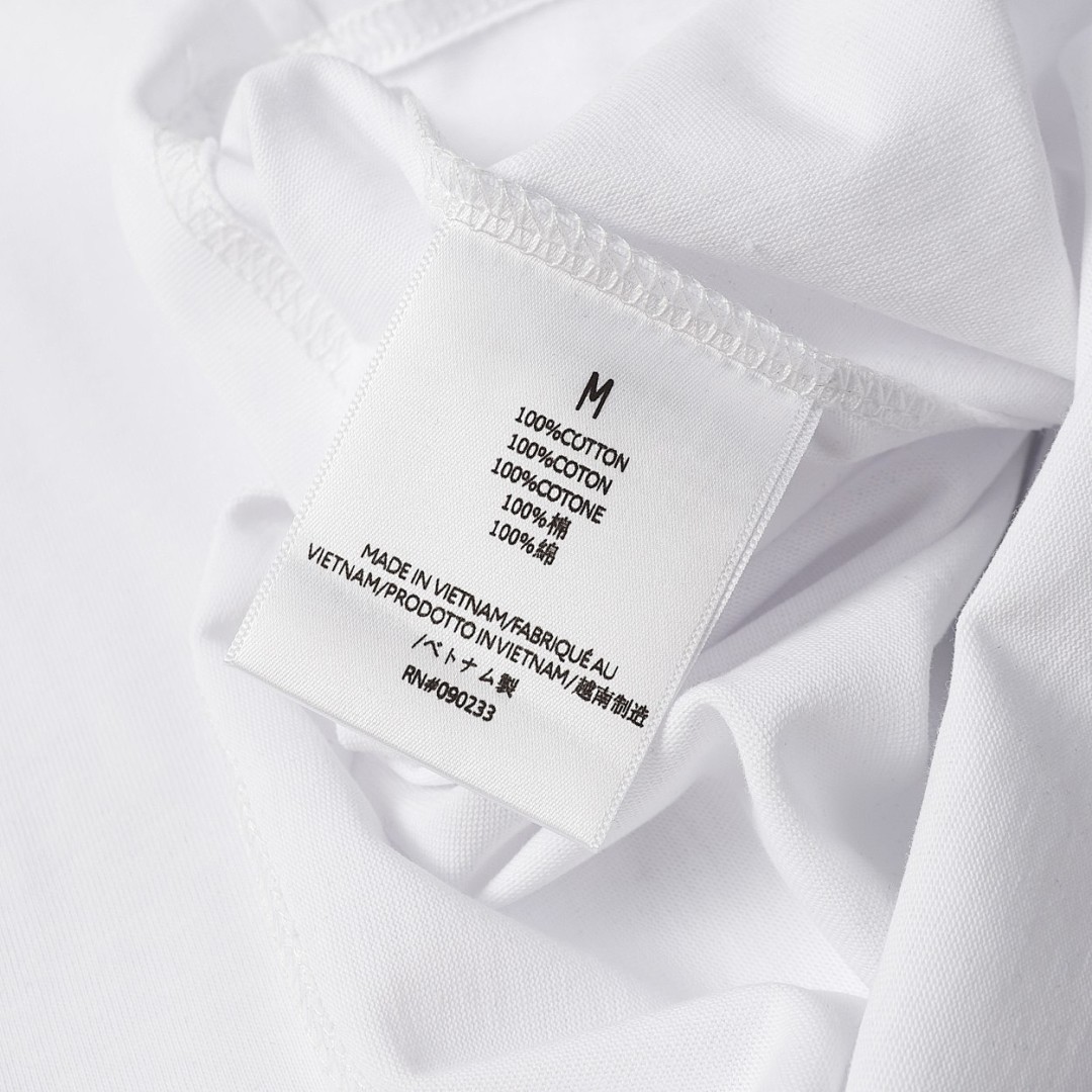 Fear of God T-Shirt Style 186 detail view 1