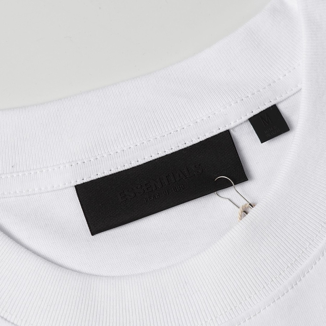 Fear of God T-Shirt Style 186 detail view 2