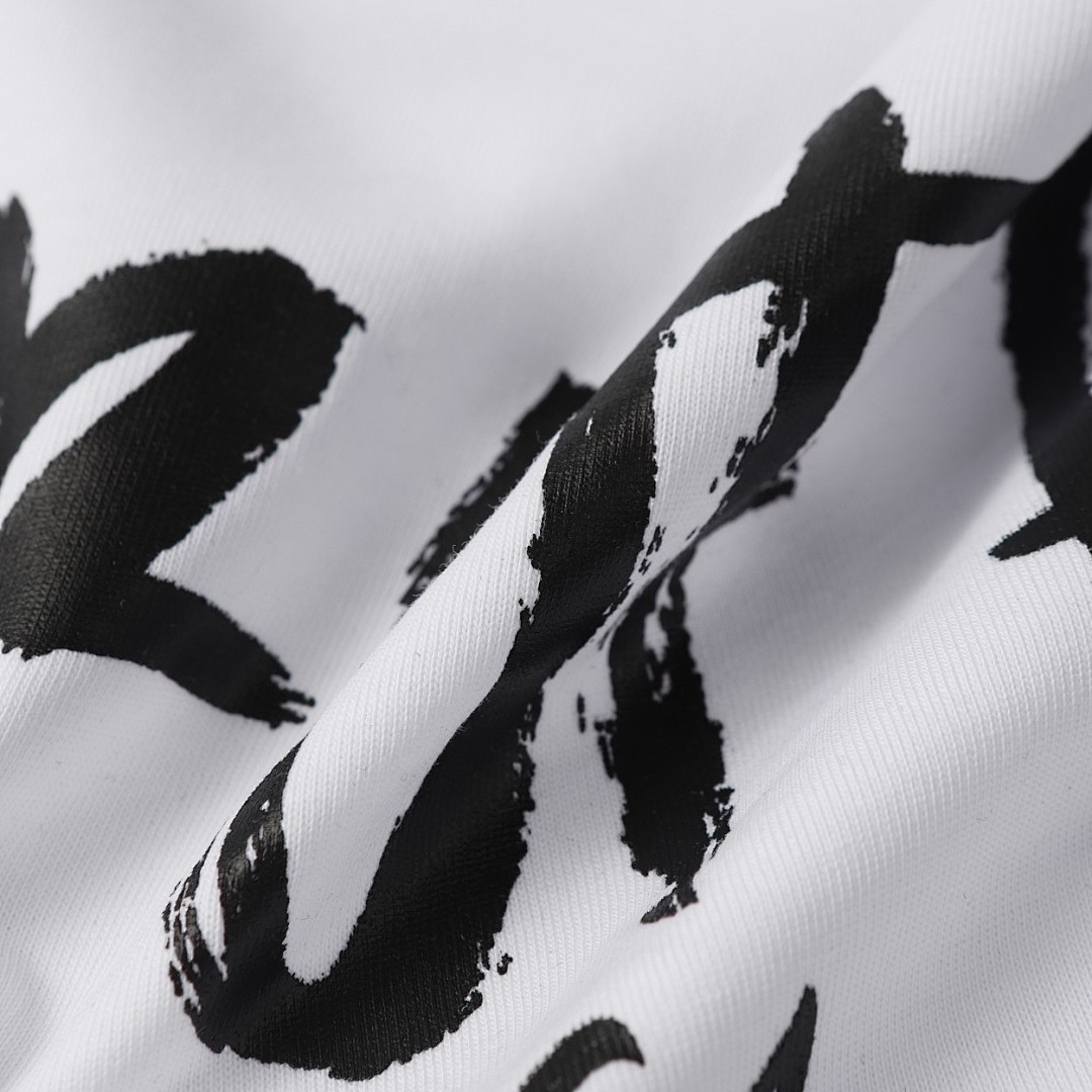 Fear of God T-Shirt Style 186 detail view 3