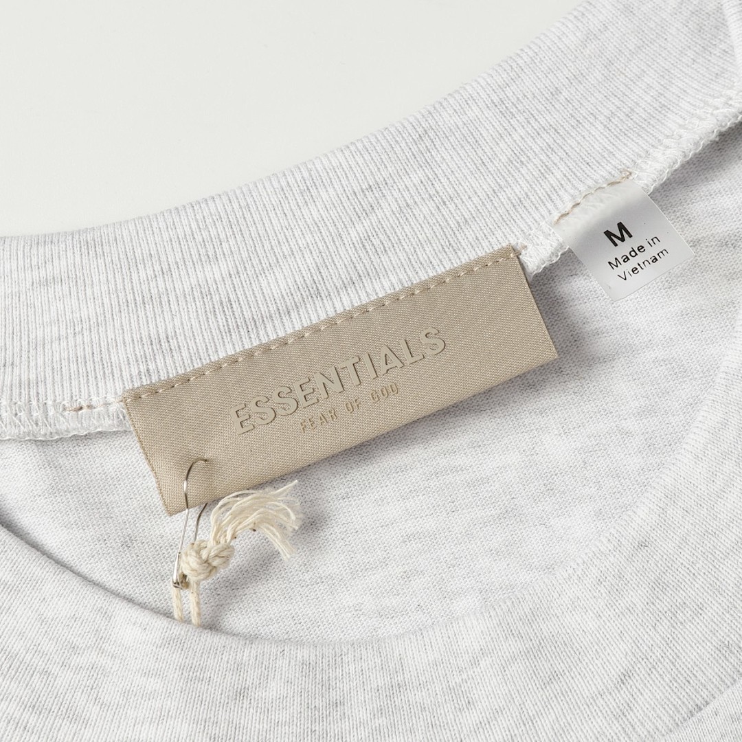 Fear of God T-Shirt Style 187 detail view 1