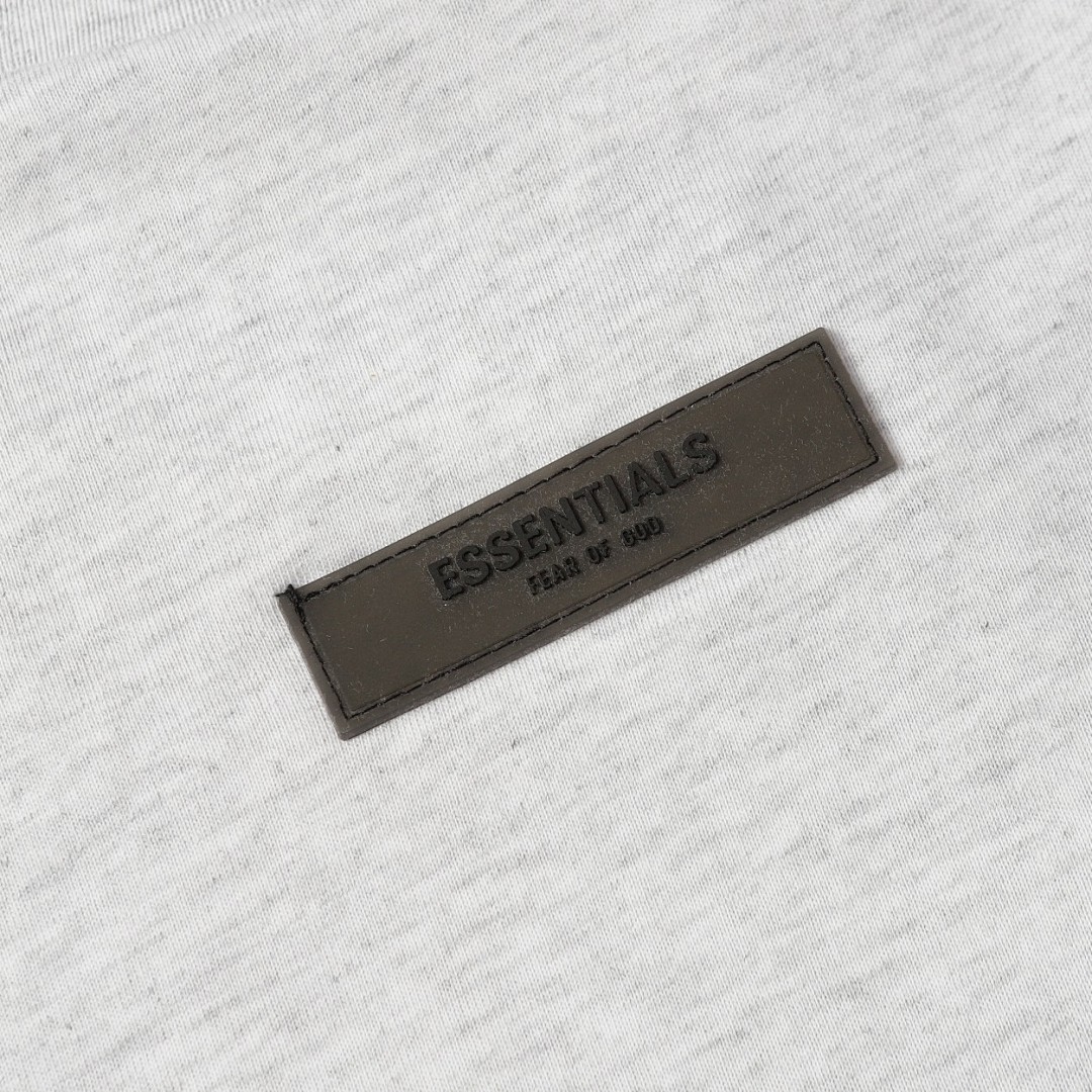 Fear of God T-Shirt Style 187 detail view 2