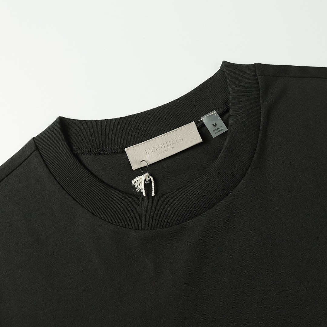 Fear of God T-Shirt Style 188 detail view 3