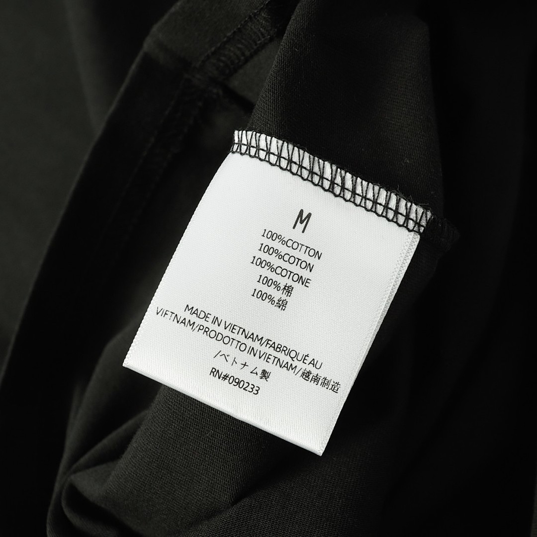 Fear of God T-Shirt Style 188 detail view 4