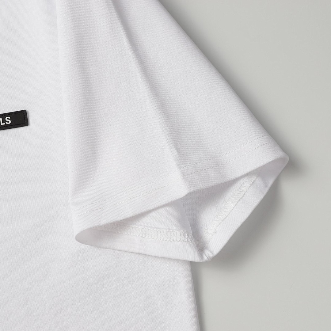 Fear of God T-Shirt Style 189 detail view 5