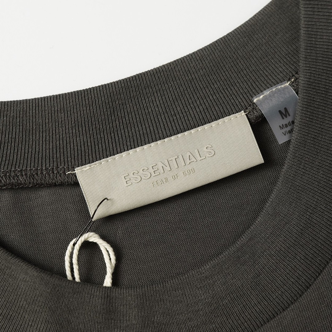 Fear of God T-Shirt Style 190 detail view 2