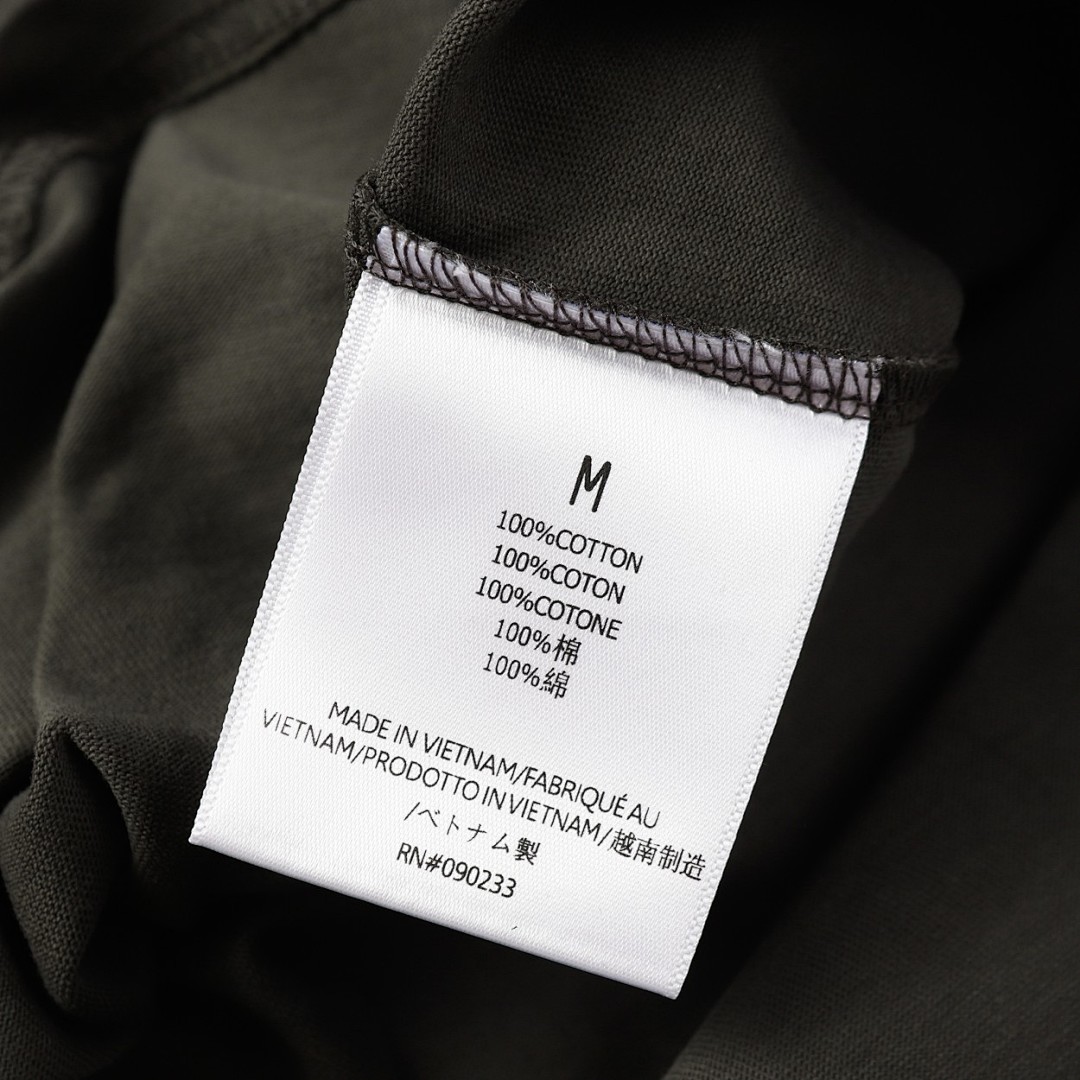 Fear of God T-Shirt Style 190 detail view 4