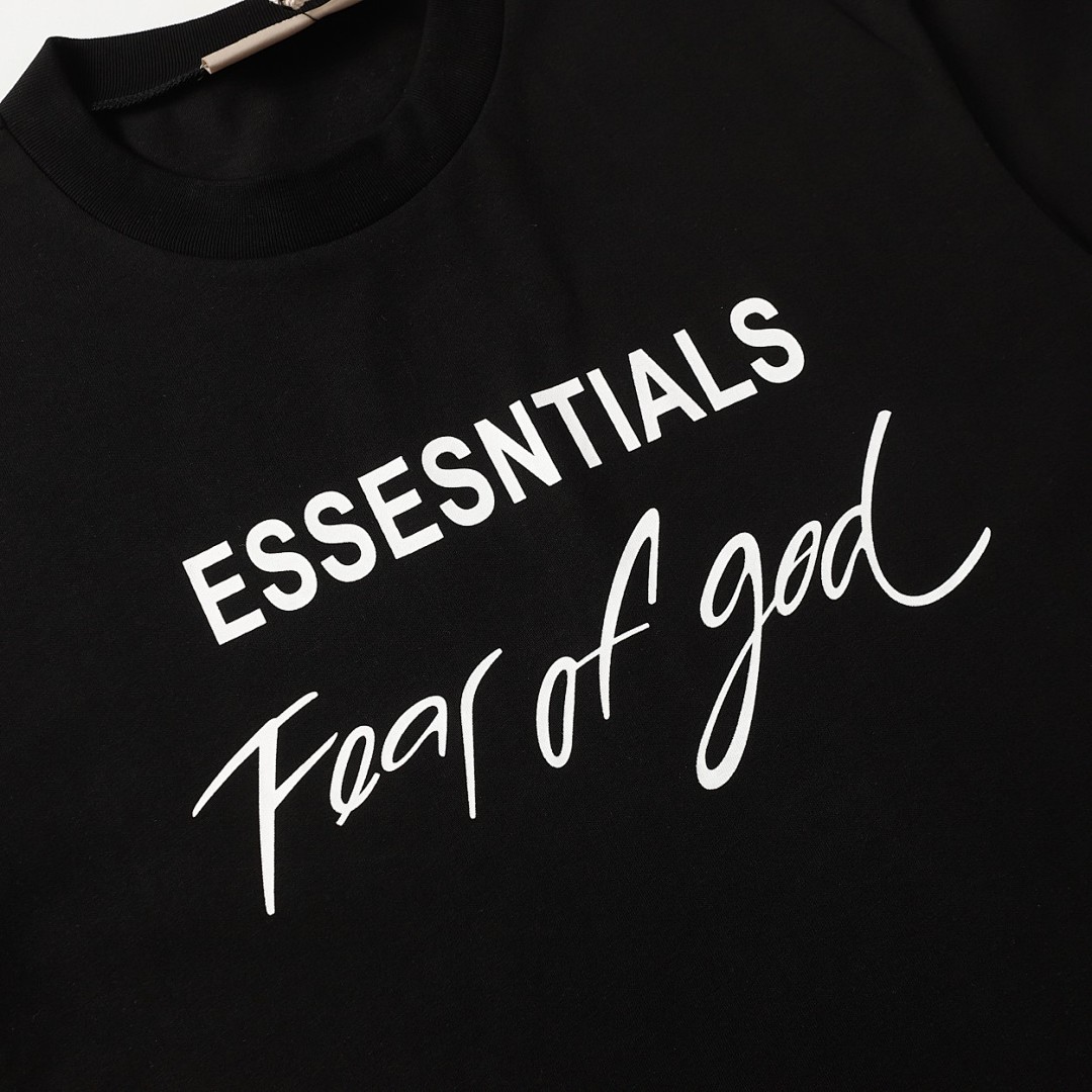 Fear of God T-Shirt Style 191 detail view 1