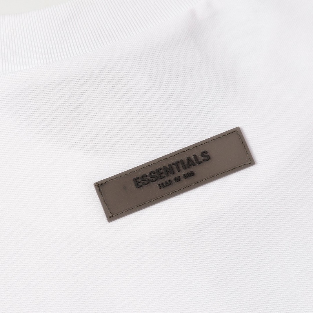 Fear of God T-Shirt Style 192 detail view 1