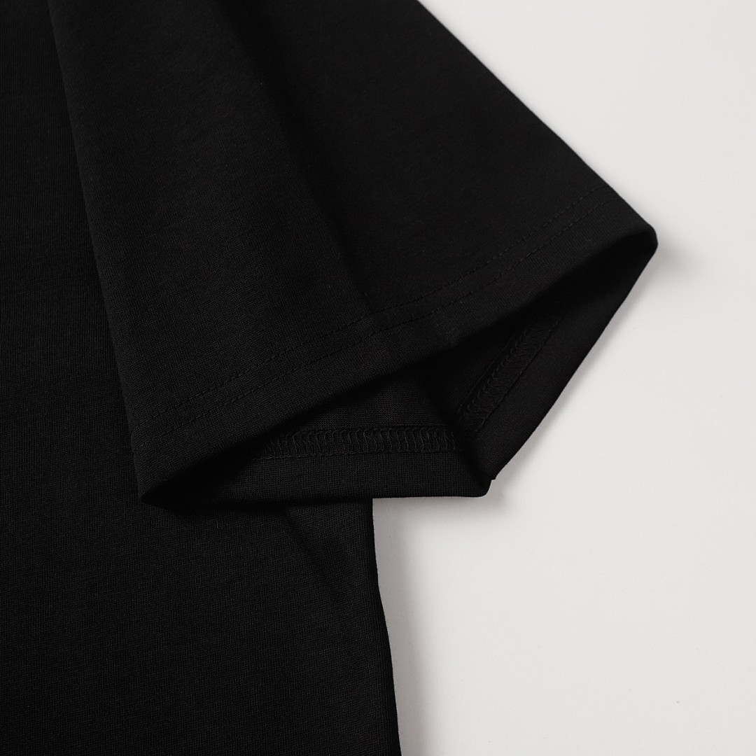 Fear of God T-Shirt Style 194 detail view 3