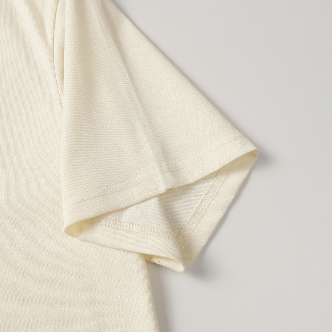 Fear of God T-Shirt Style 195 detail view 4