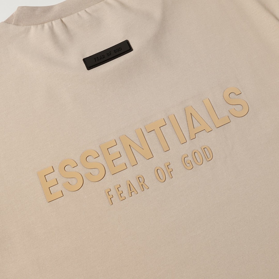 Fear of God T-Shirt Style 196 detail view 1