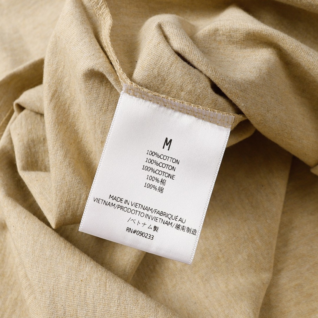 Fear of God T-Shirt Style 197 detail view 4