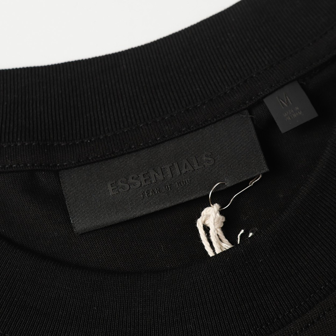 Fear of God T-Shirt Style 198 detail view 2